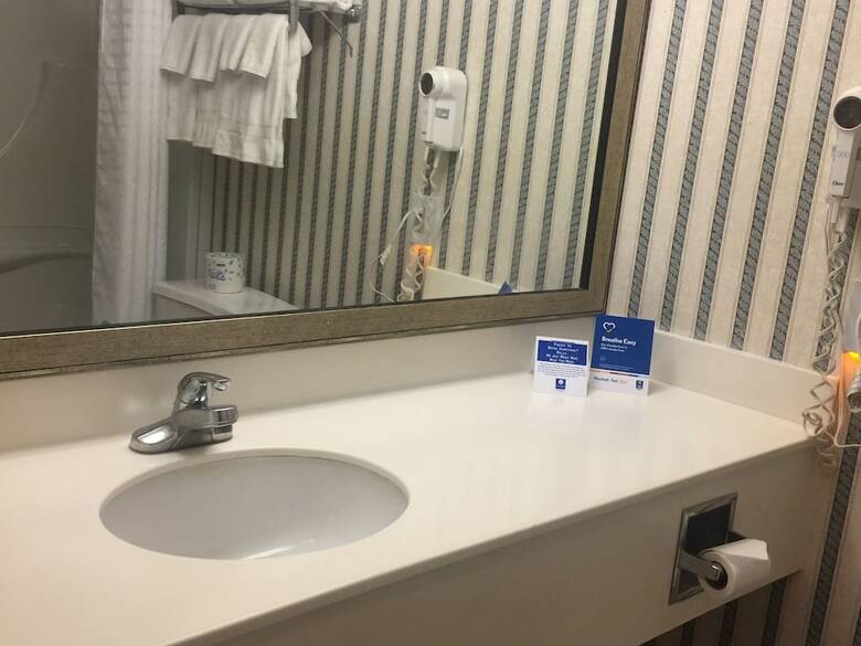 Hotel Comfort Inn & Suites University