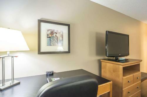 Hotel Quality Inn West Harvest