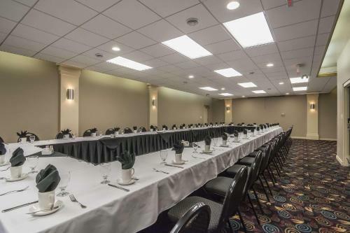 Hotel Quality Inn West Harvest