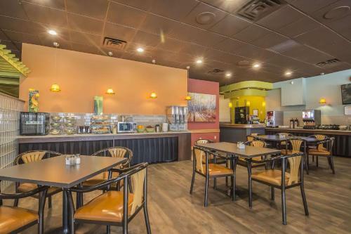 Hotel Quality Inn West Harvest