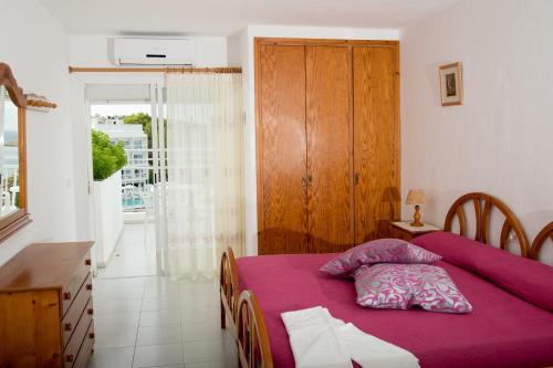Apartamentos Es Puet Blanc