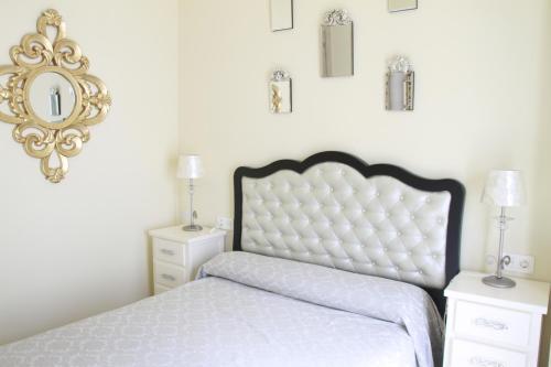 Hostal Flor De Lis- Lojo