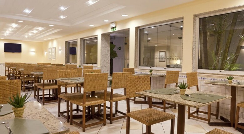 Hotel Savoy Othon Travel