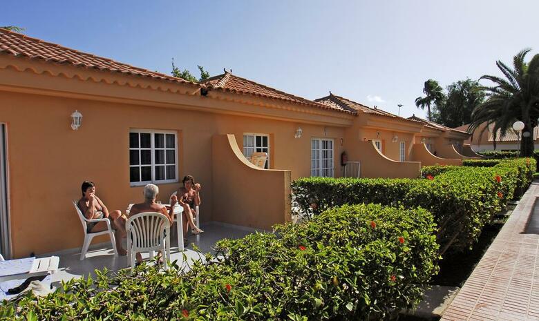 Apartamentos Bungalows Tara
