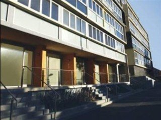Hotel Oaks Precinct (formerly Gallery)