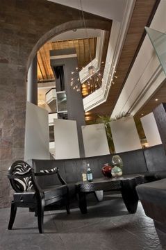 Hotel Tribe
