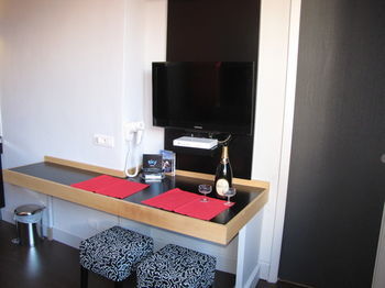Sorrento Apartments