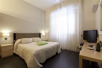 Sorrento Apartments