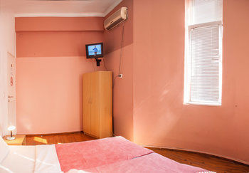 Hostal Galiani Hostel