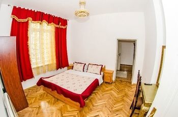 Hostal Galiani Hostel