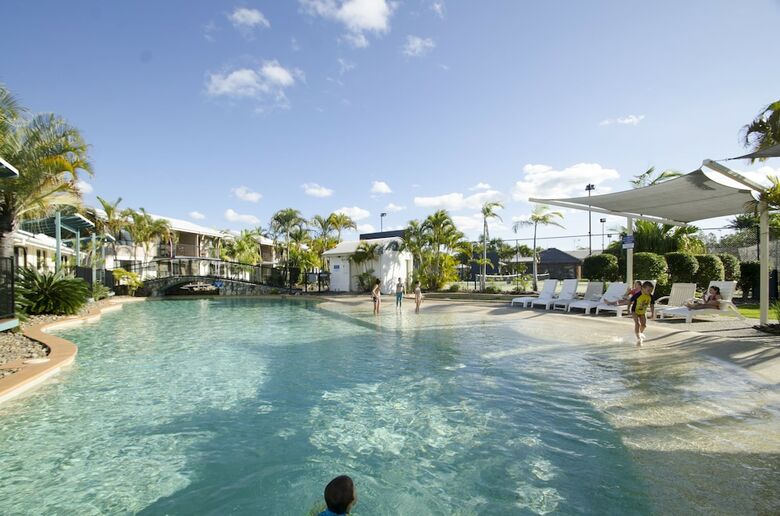 Hotel Quality Suites Ivory Palms