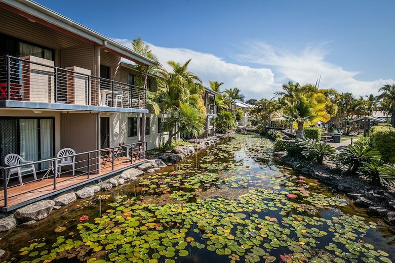 Hotel Quality Suites Ivory Palms