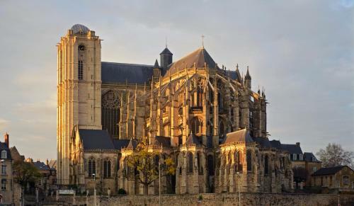 Hotel H�tel Des 4 Continents - Le Mans