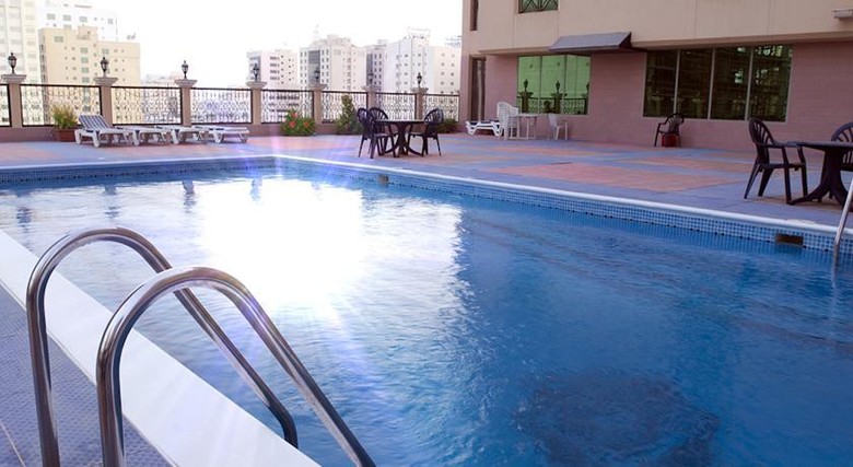 Pars International Hotel