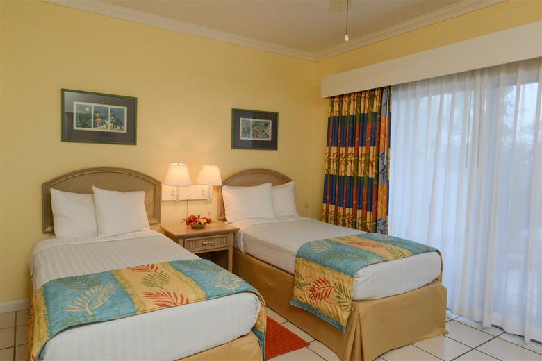 Hotel Bay View Suites Paradise Island