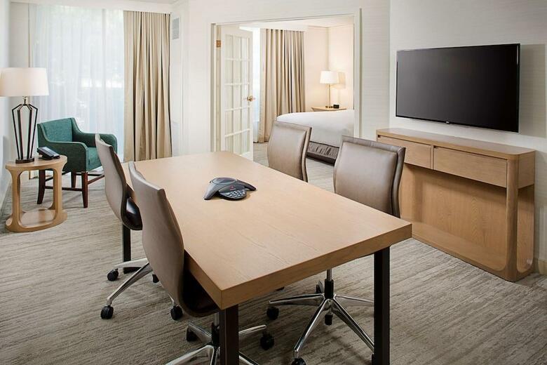 Hotel Hilton Suites Atlanta Perimeter