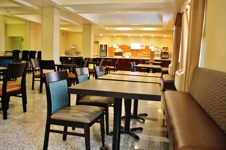 Holiday Inn Express Hotel & Suites Los Angeles Airport Hawthorne