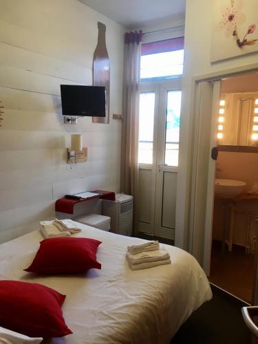 Hotel H�tel L'ostr�i