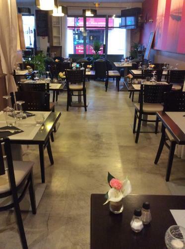 Hotel H�tel L'ostr�i