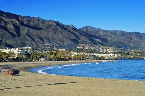 Puerto Banus Apartment With Sea Views