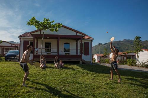 Domaine Chalets Larlapean