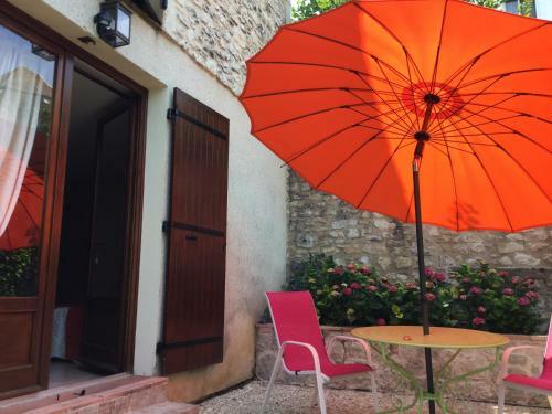 Hostal Chambres D'h�tes Le Nid � Nane