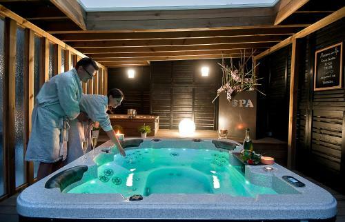 Bed & Breakfast Les B�thunoises Luxury Spa