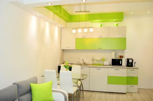Marrinella Apartments
