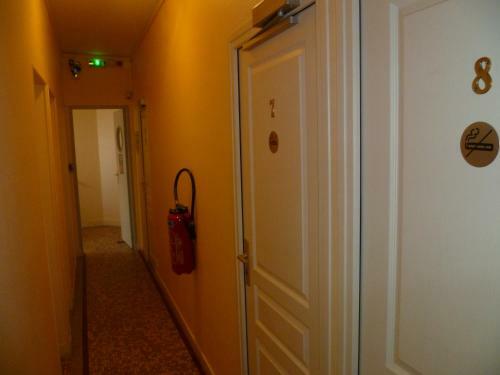 Hotel H�tel Beaus�jour
