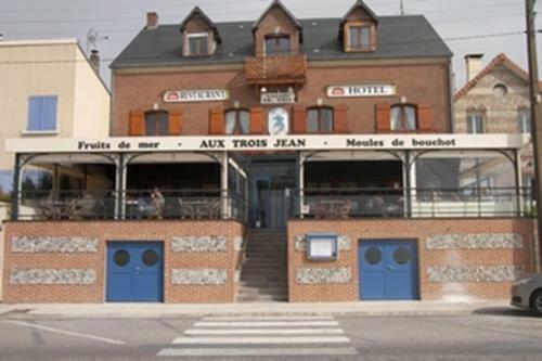 Hotel Aux Trois Jean