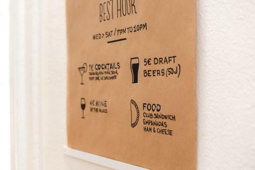 Away Hostel & Coffee Shop