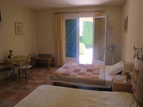 Apartamentos Les Arcades