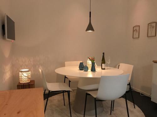 The Apartment Central