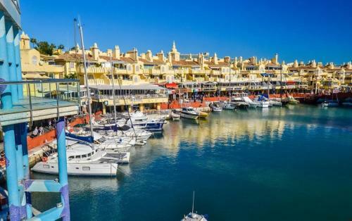 Apartamento Benal Beach Holidays