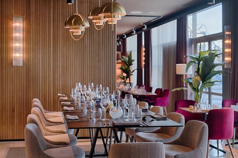 Hotel NH Lyon Airport