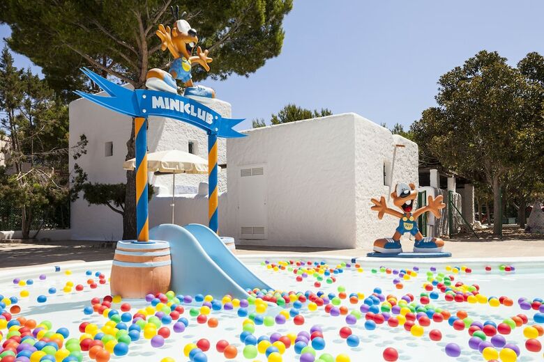 Hotel Invisa Figueral Resort