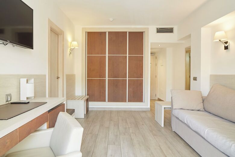 Hotel Invisa Figueral Resort