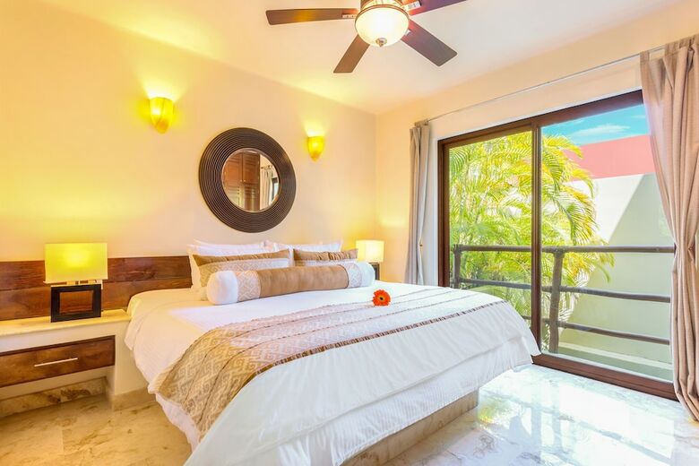 Maya Villa Condo Hotel