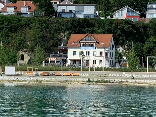 Hostal G�stehaus - Wirtshaus Zum Felsen