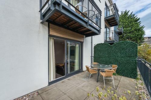 Residencia Fountain Court Apartments - Harris