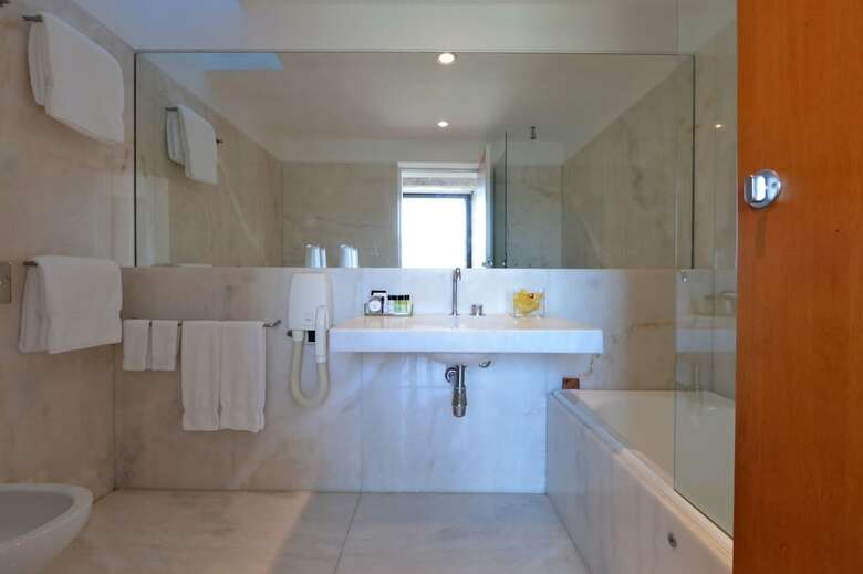 Pousada Mosteiro de Amares - Small Luxury Hotels O