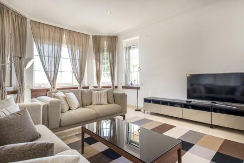 Olala Sea & City View Villa