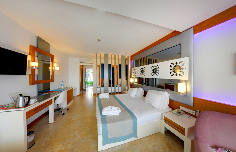 Hotel Flora Garden Beach Club