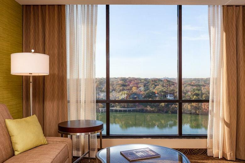 Hotel Holiday Inn Town Lake