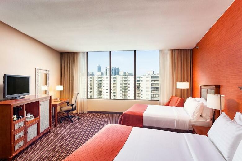 Hotel Holiday Inn Town Lake