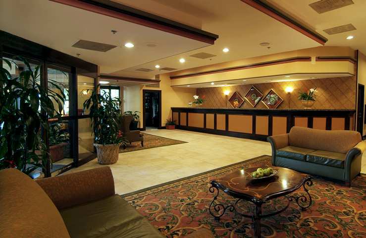 Hotel Embassy Suites Raleigh - Crabtree