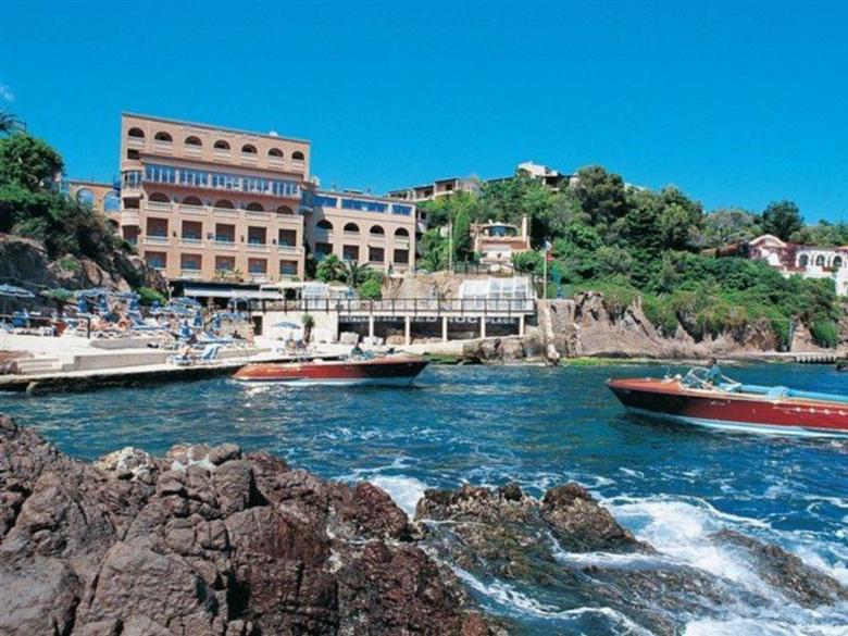 Tiara Miramar Beach Hotel