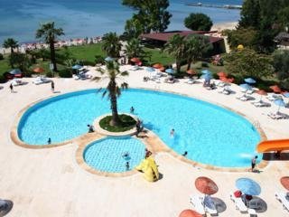 Hotel The Holiday Resort