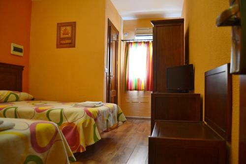 Hostal El Ma�o I
