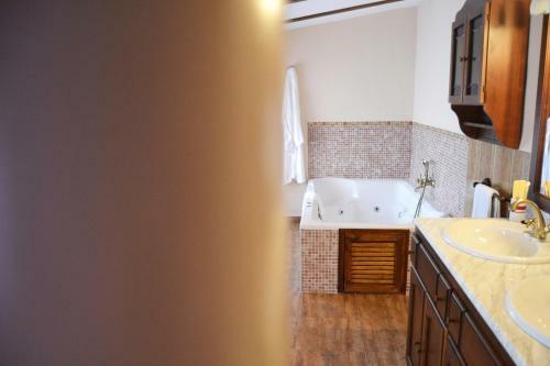 Hostal El Ma�o I